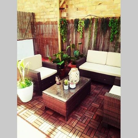 דירות אספלוגס דה לוברגאט M4 Cool Terrace. 1 Min To Metro. 15 Min To Center מראה חיצוני תמונה