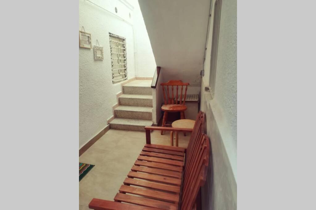 דירות אספלוגס דה לוברגאט M4 Cool Terrace. 1 Min To Metro. 15 Min To Center מראה חיצוני תמונה