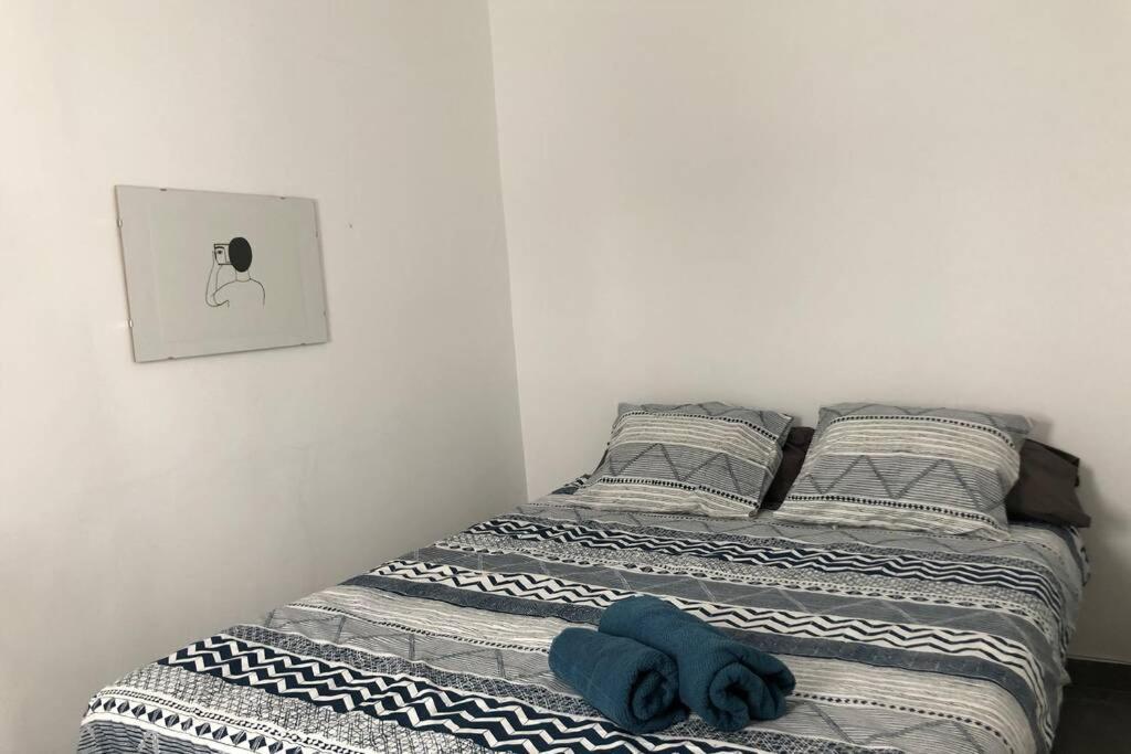 דירות אספלוגס דה לוברגאט M4 Cool Terrace. 1 Min To Metro. 15 Min To Center מראה חיצוני תמונה