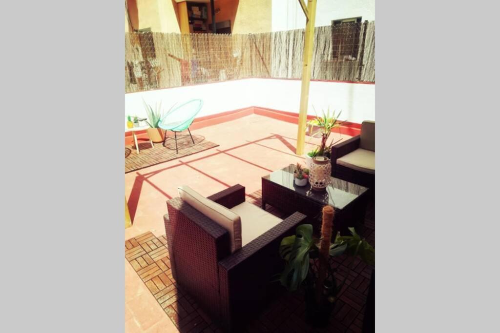 דירות אספלוגס דה לוברגאט M4 Cool Terrace. 1 Min To Metro. 15 Min To Center מראה חיצוני תמונה